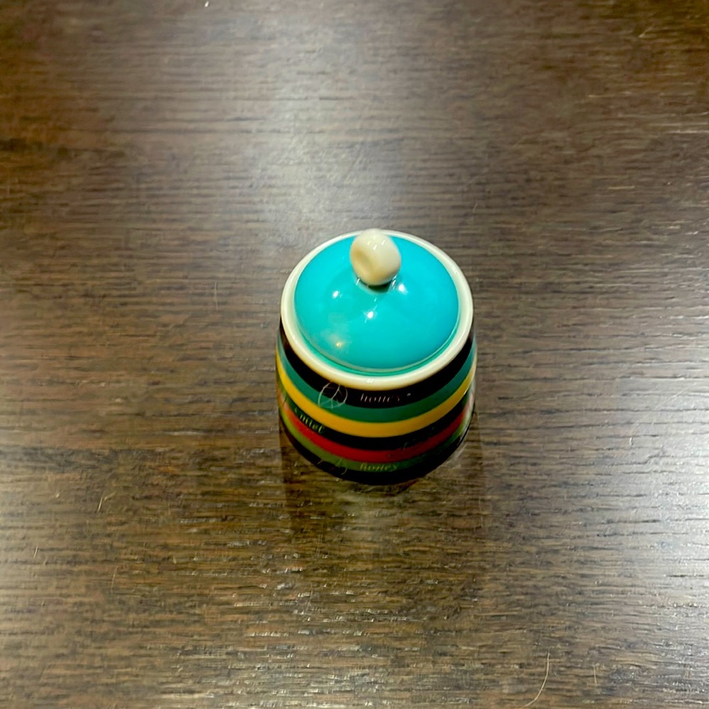 Honey jar